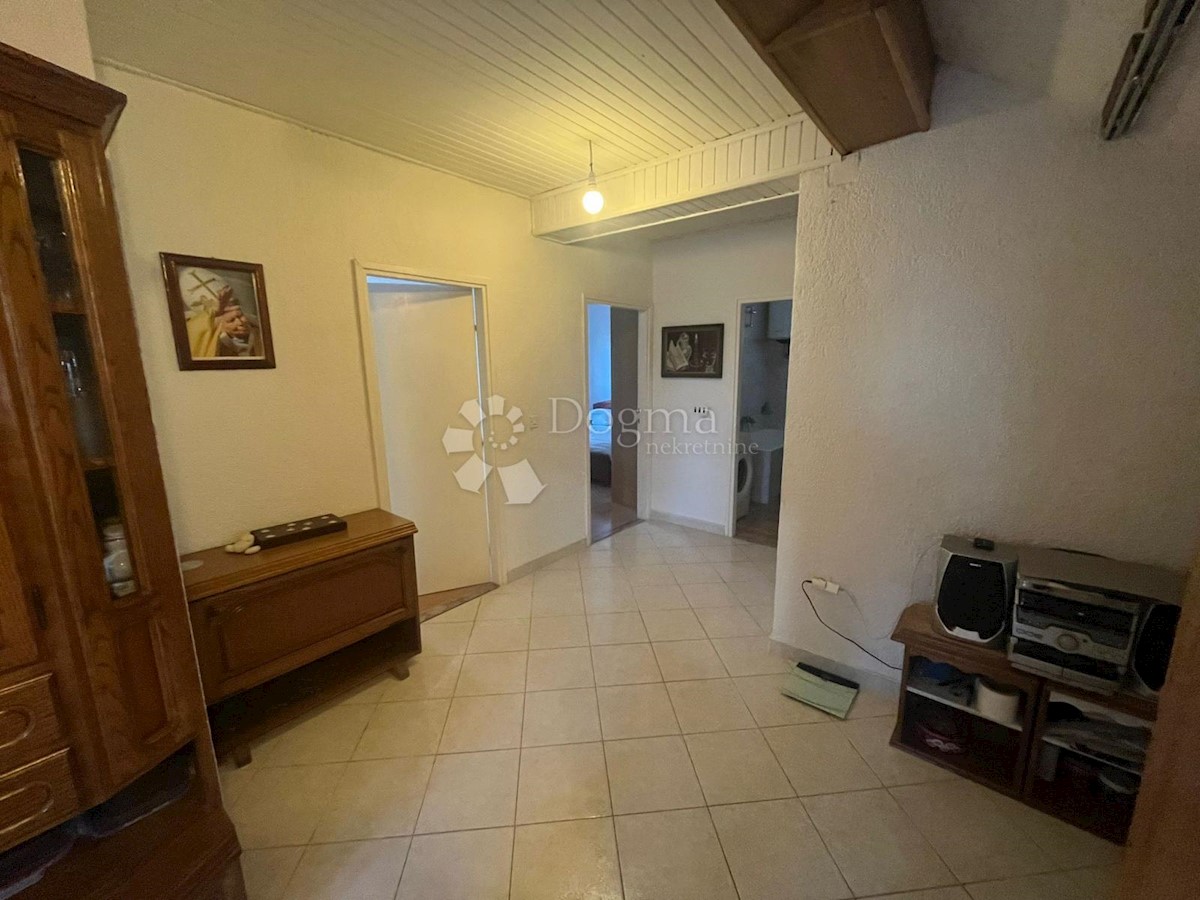 Apartment Zu verkaufen - SPLITSKO-DALMATINSKA SINJ