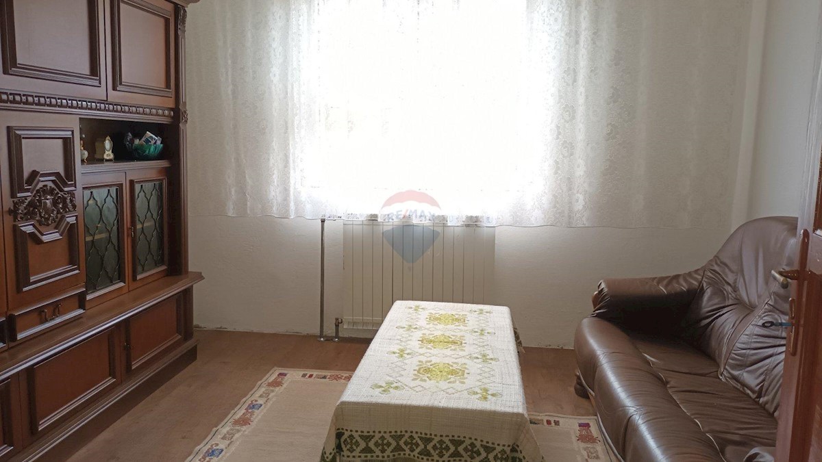 Dom Na predaj - PRIMORSKO-GORANSKA SKRAD