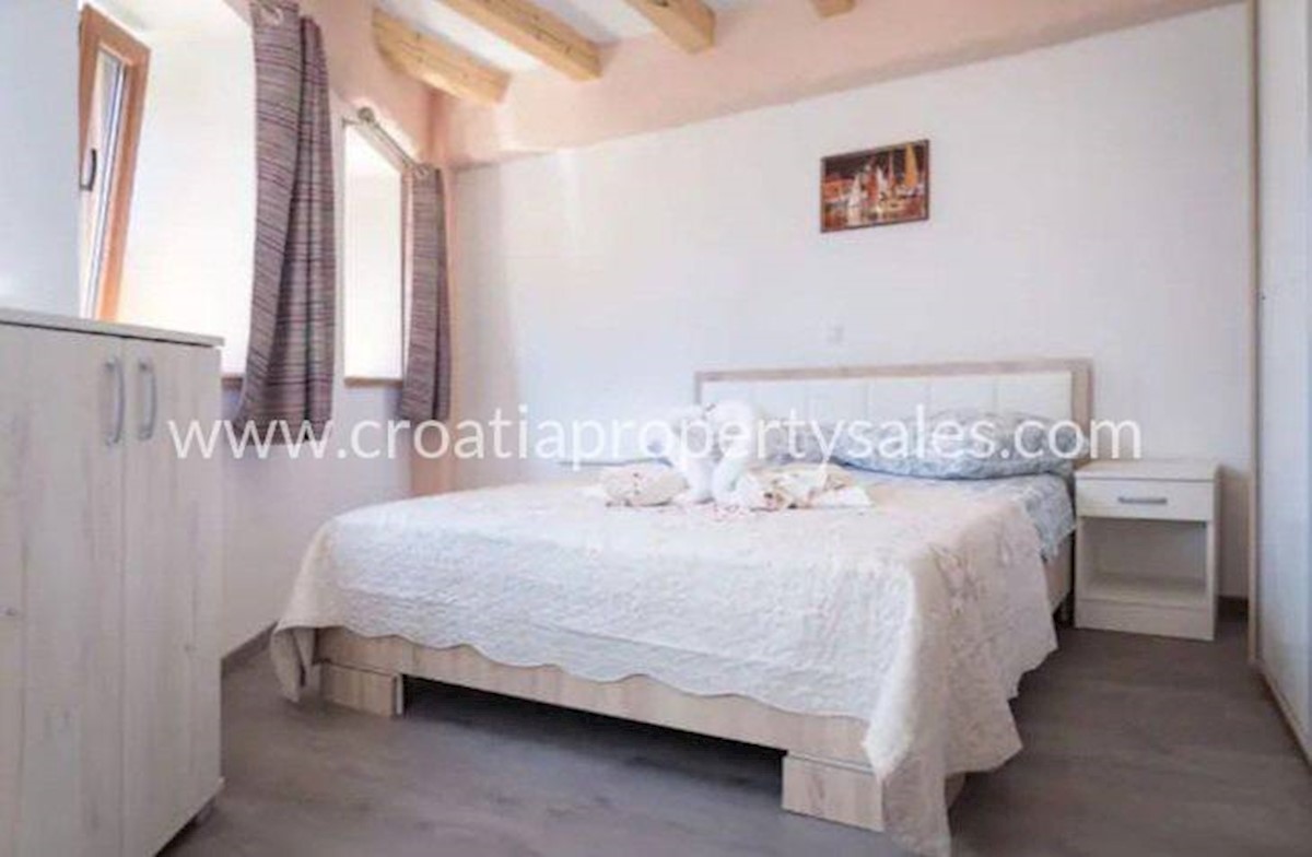 House For sale - SPLITSKO-DALMATINSKA HVAR