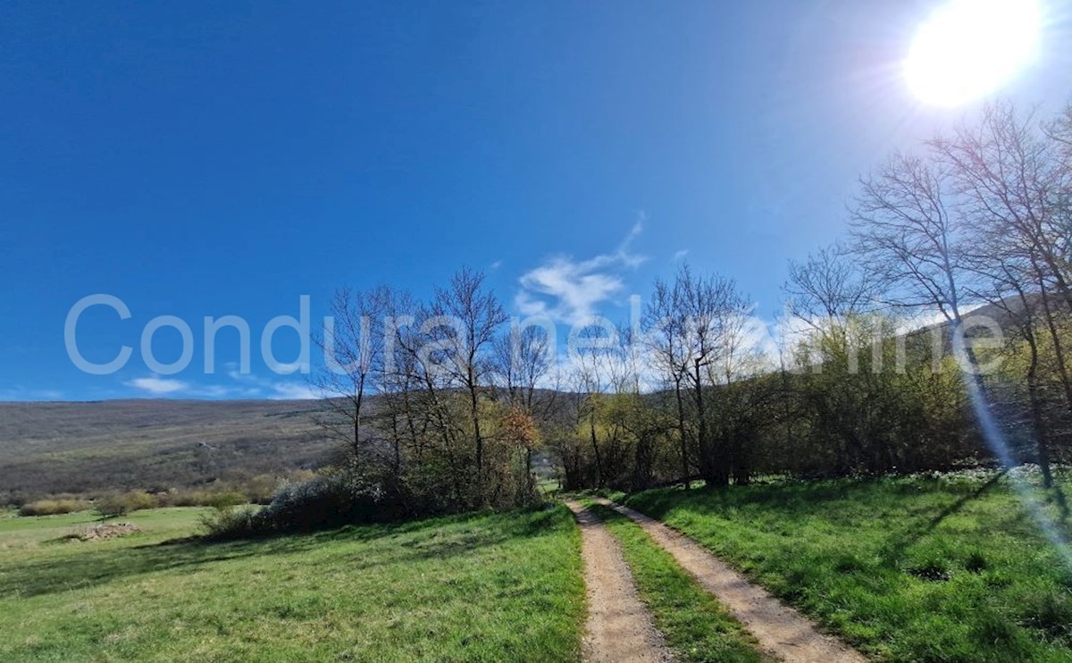 Terreno In vendita - LIČKO-SENJSKA OTOČAC