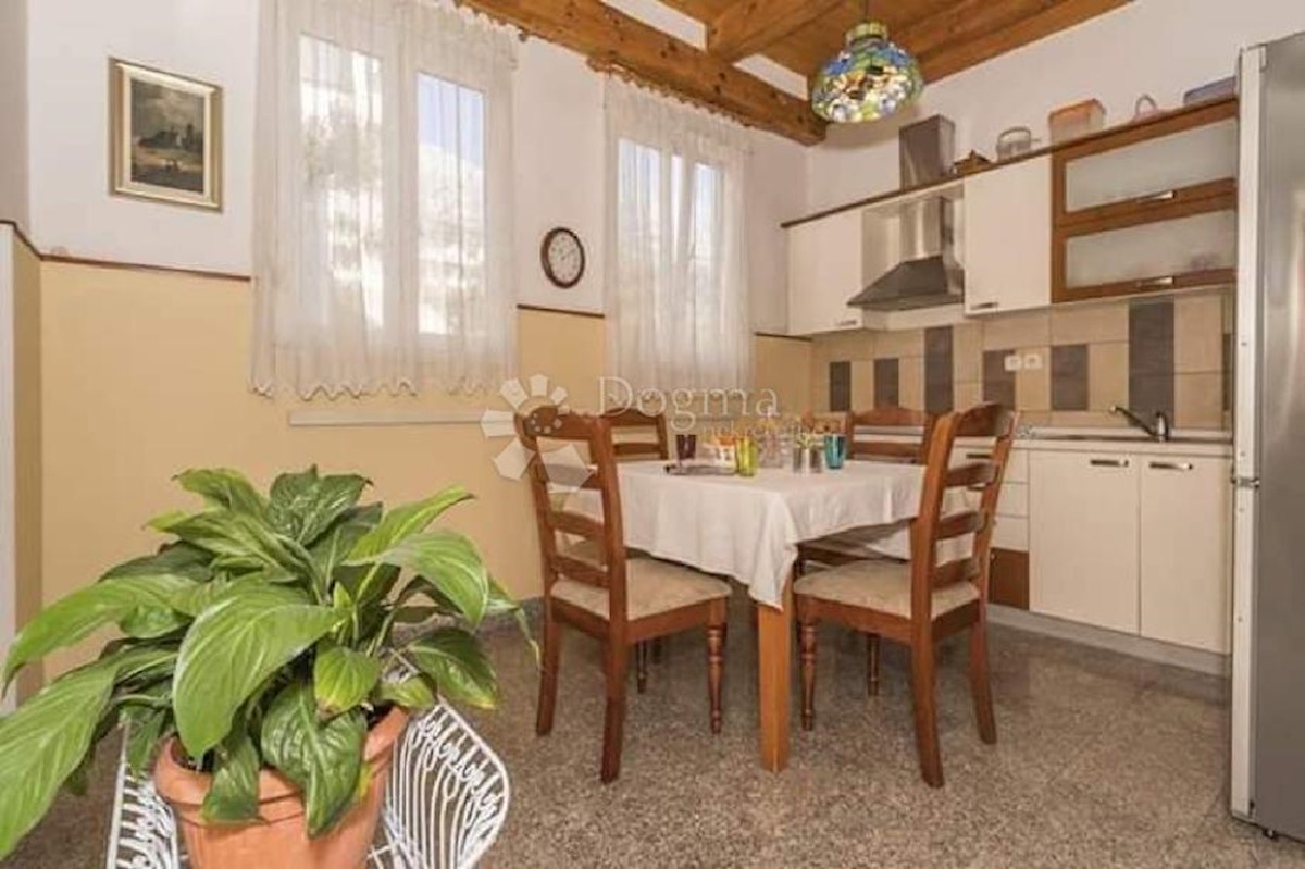 Apartmán Na predaj - SPLITSKO-DALMATINSKA DUGI RAT