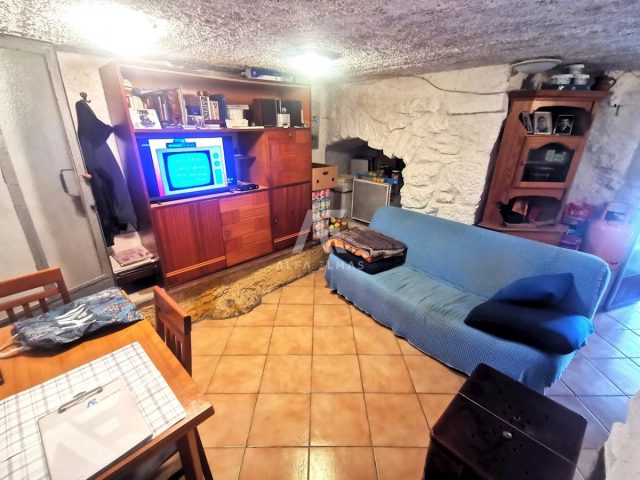 Hiša Naprodaj - Primorsko-goranska Krk - foto 2/11