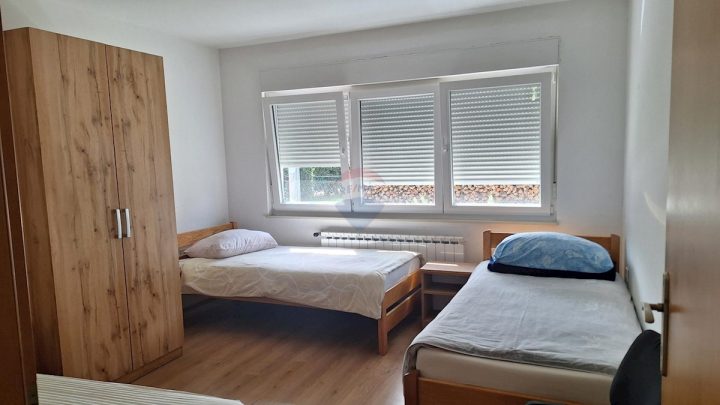 House for rent 180 m² – Ivanja Reka