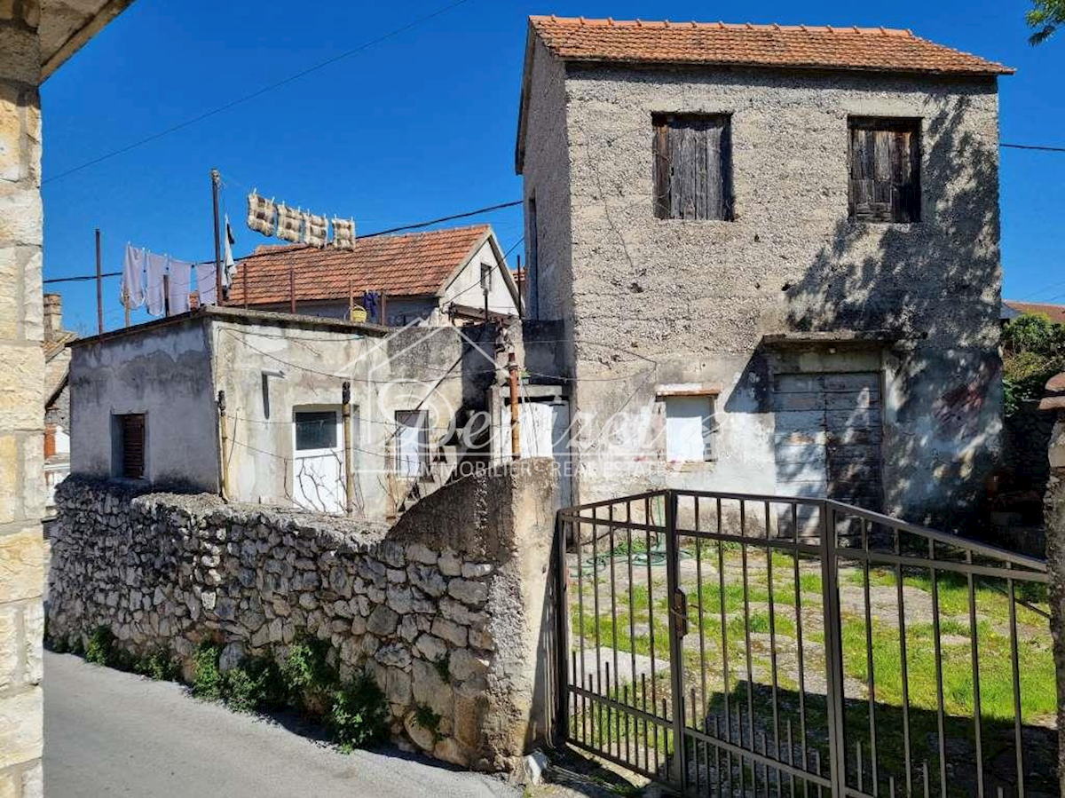 Casa In vendita - SPLITSKO-DALMATINSKA TROGIR