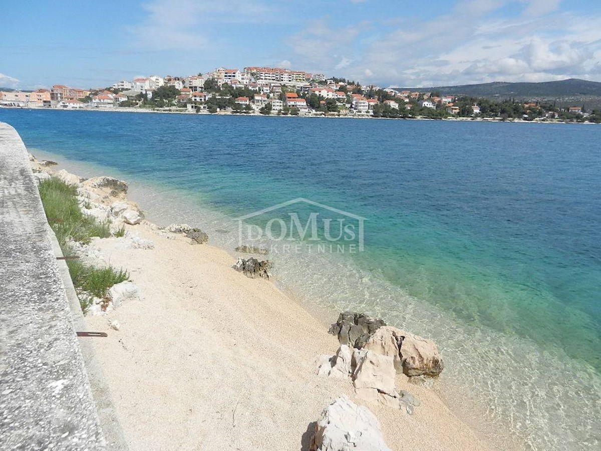 Apartment Zu verkaufen - ŠIBENSKO-KNINSKA ROGOZNICA