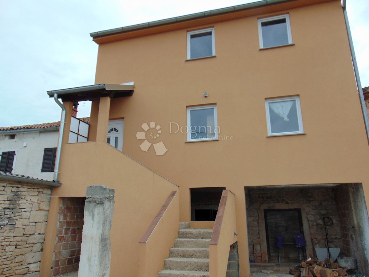 Haus Zu verkaufen - Istarska Svetvinčenat