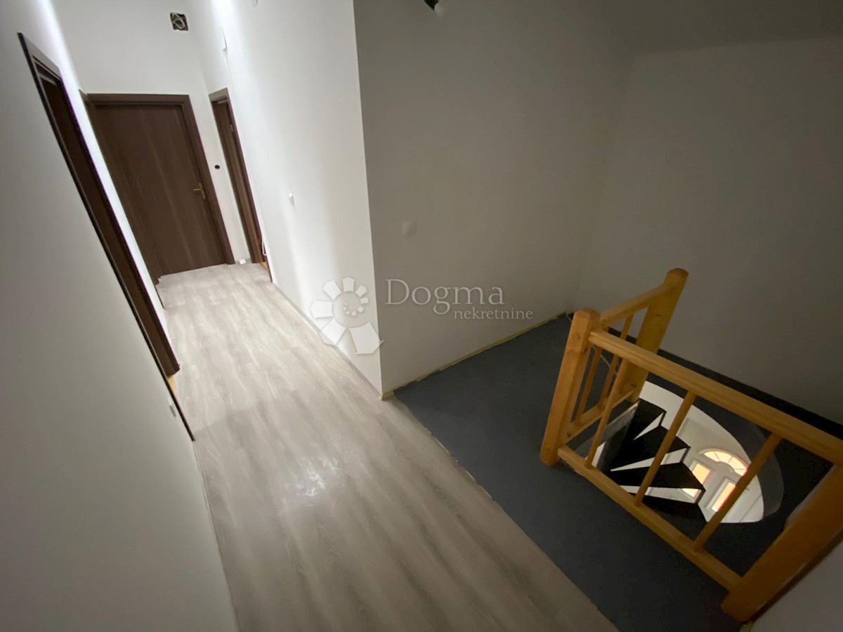Haus Zu verkaufen - Istarska Svetvinčenat
