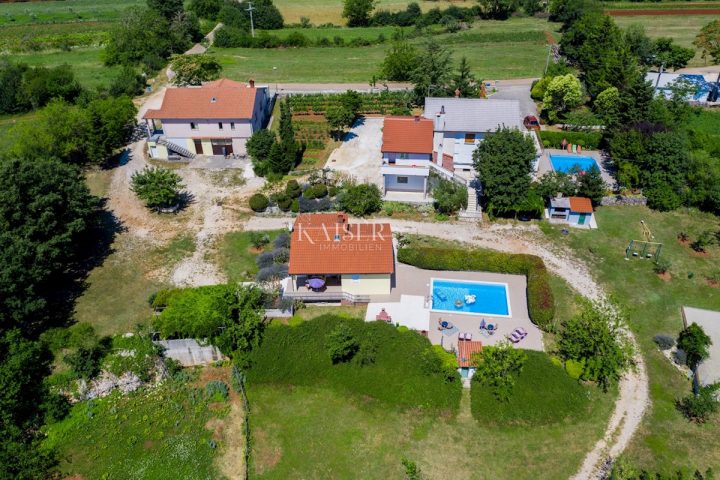 Terreno in vendita 630 m² – Križanci