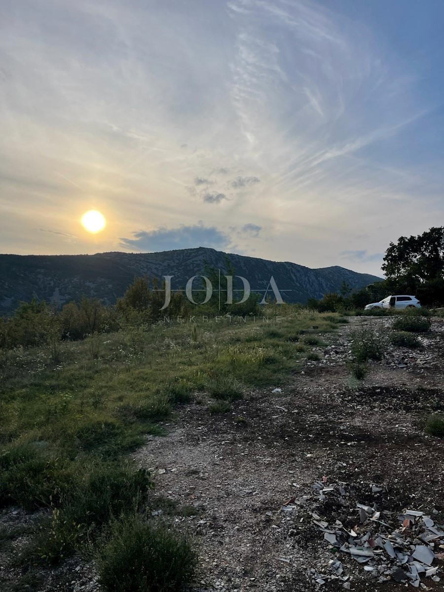 Zemljište Na prodaju - PRIMORSKO-GORANSKA VINODOLSKA OPĆINA