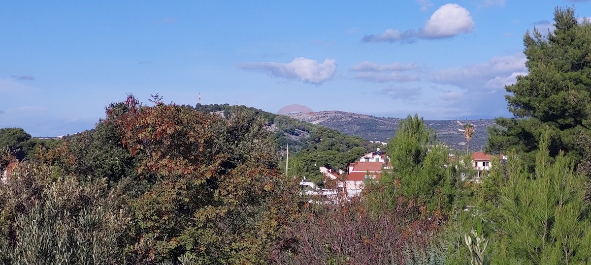 Terreno In vendita - ŠIBENSKO-KNINSKA ROGOZNICA