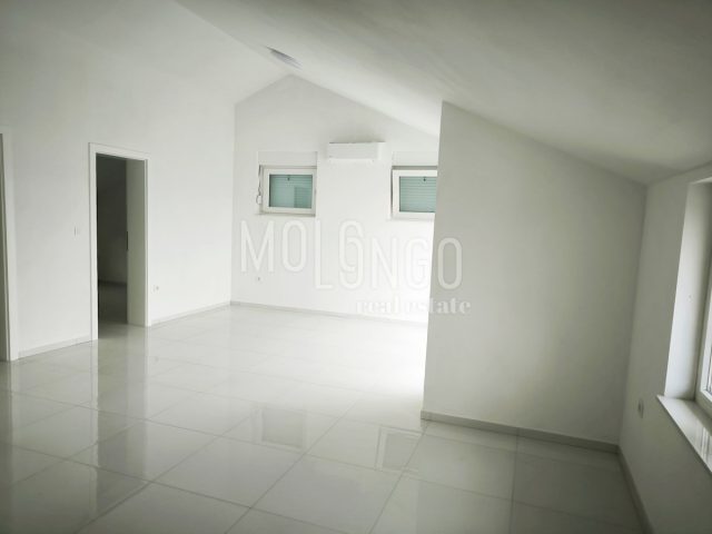 Apartmán Na predaj - Primorsko-goranska Crikvenica - foto 2/6