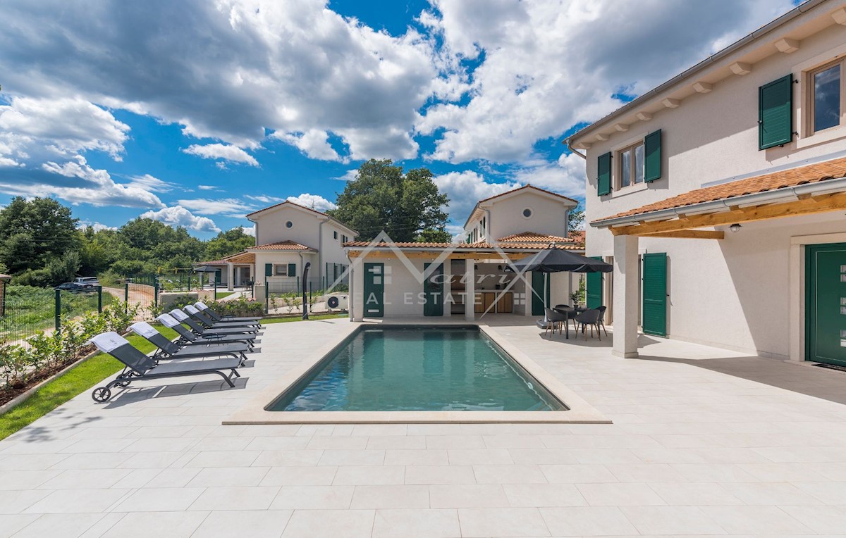 House For sale - ISTARSKA SVETVINČENAT