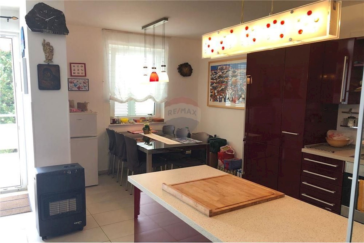 Apartmán Na prodej - LIČKO-SENJSKA NOVALJA