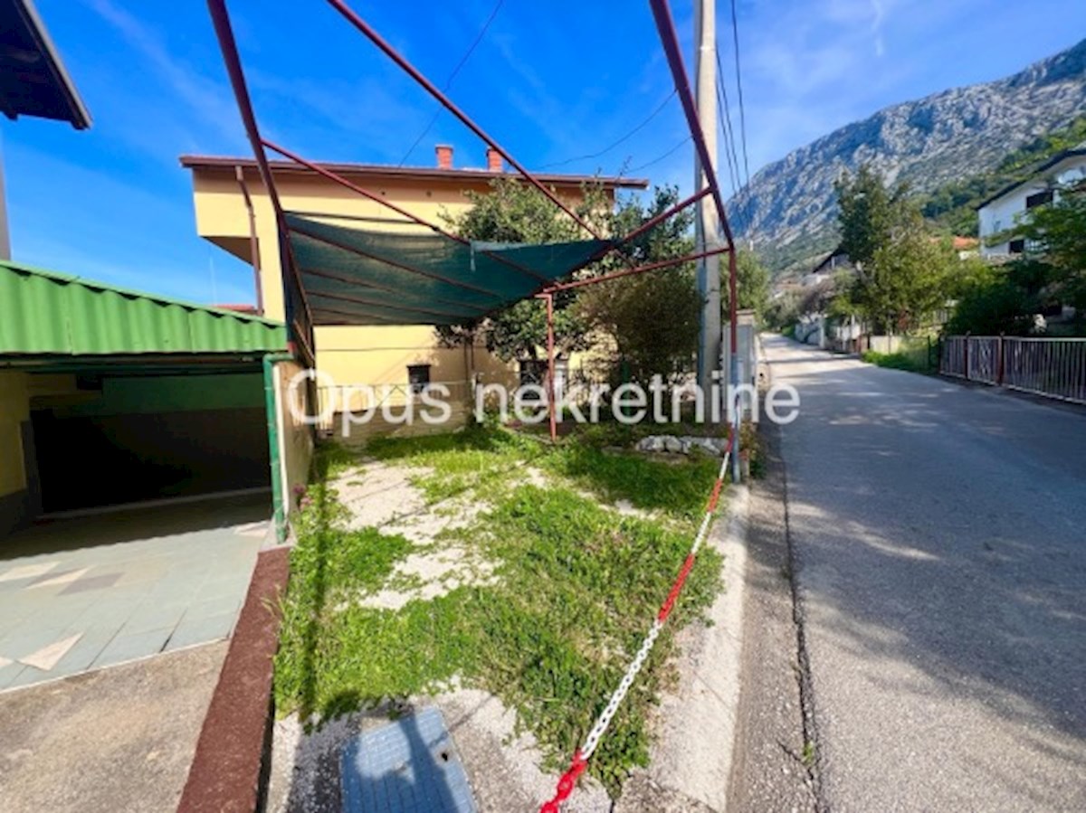 Apartment Zu verkaufen - SPLITSKO-DALMATINSKA GRADAC