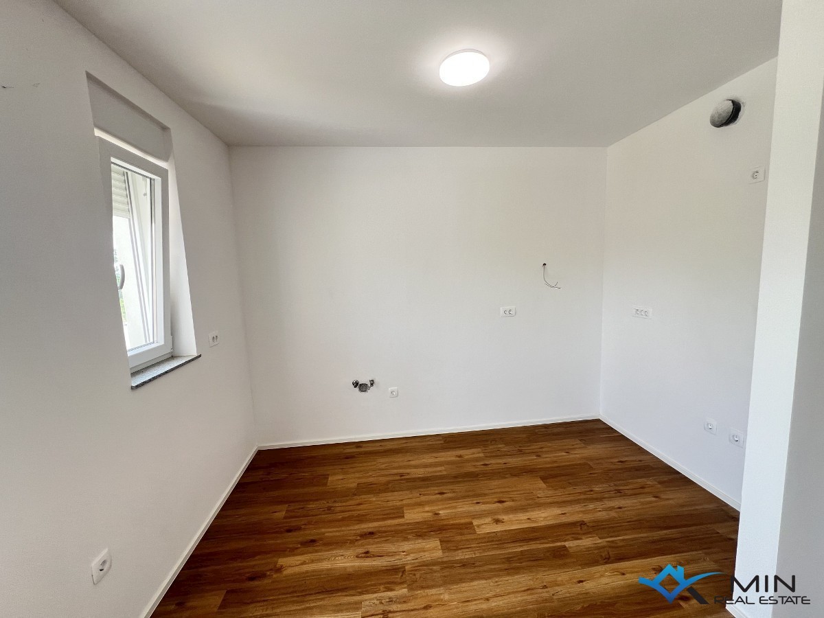 Apartma Na predaj - ISTARSKA NOVIGRAD