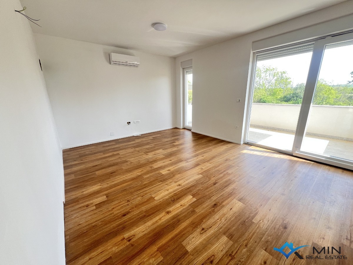 Apartma Na predaj - ISTARSKA NOVIGRAD