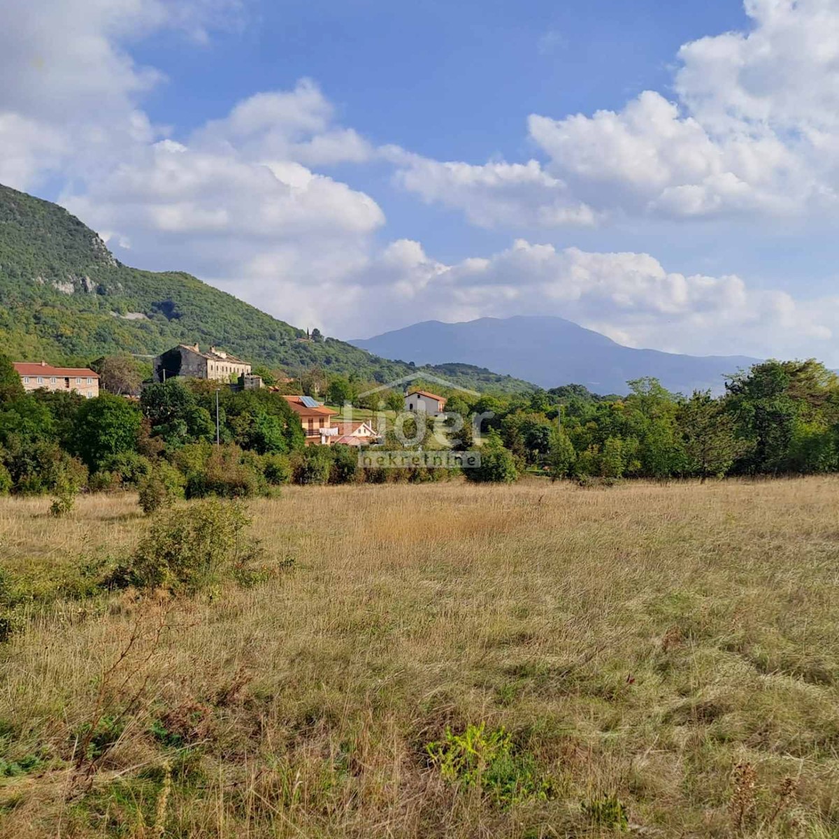 Land For sale - ISTARSKA LUPOGLAV