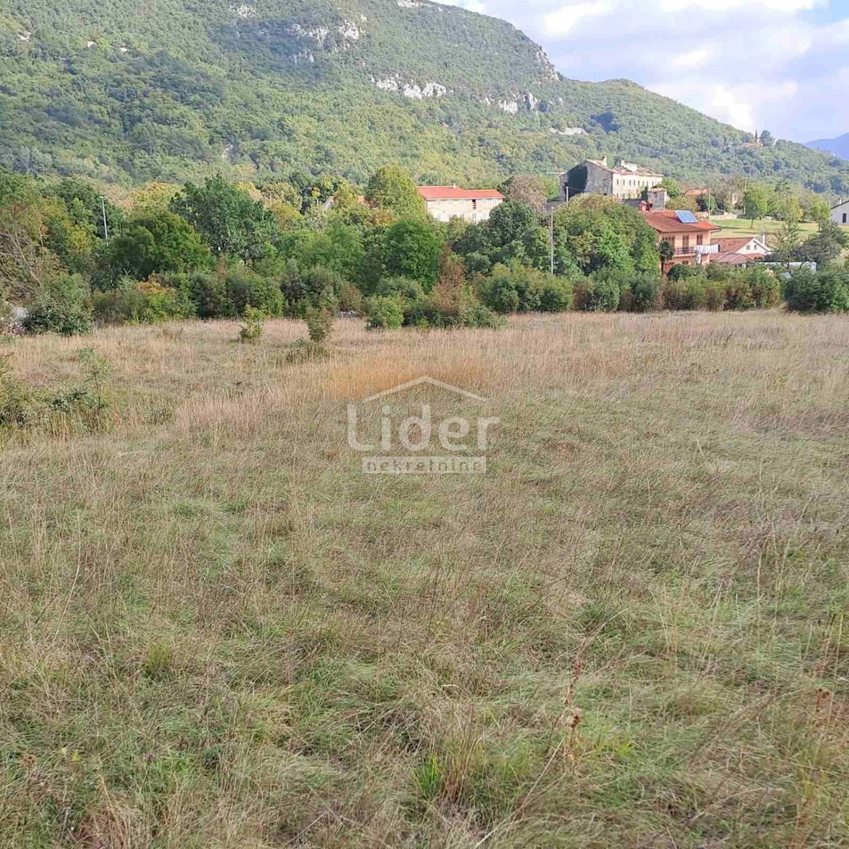 Land For sale - ISTARSKA LUPOGLAV