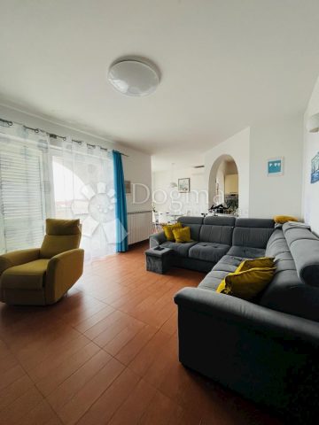 Dom na sprzedaż 188 m² – Saršoni