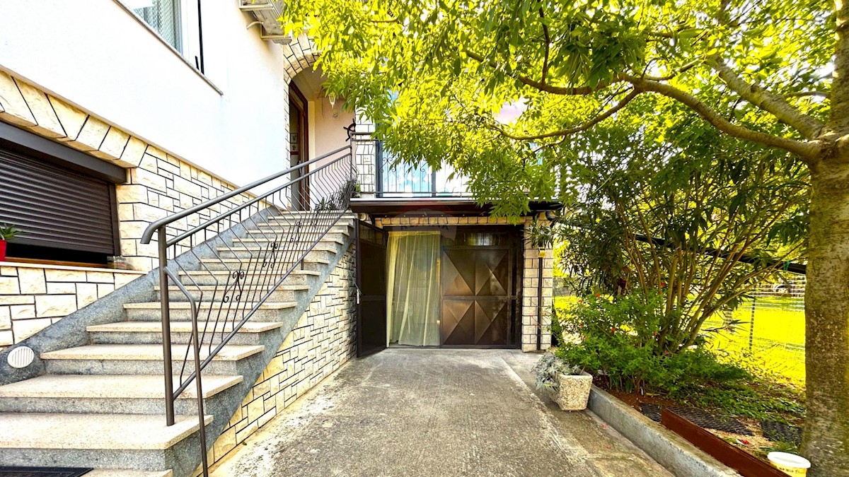 House For sale - ISTARSKA UMAG