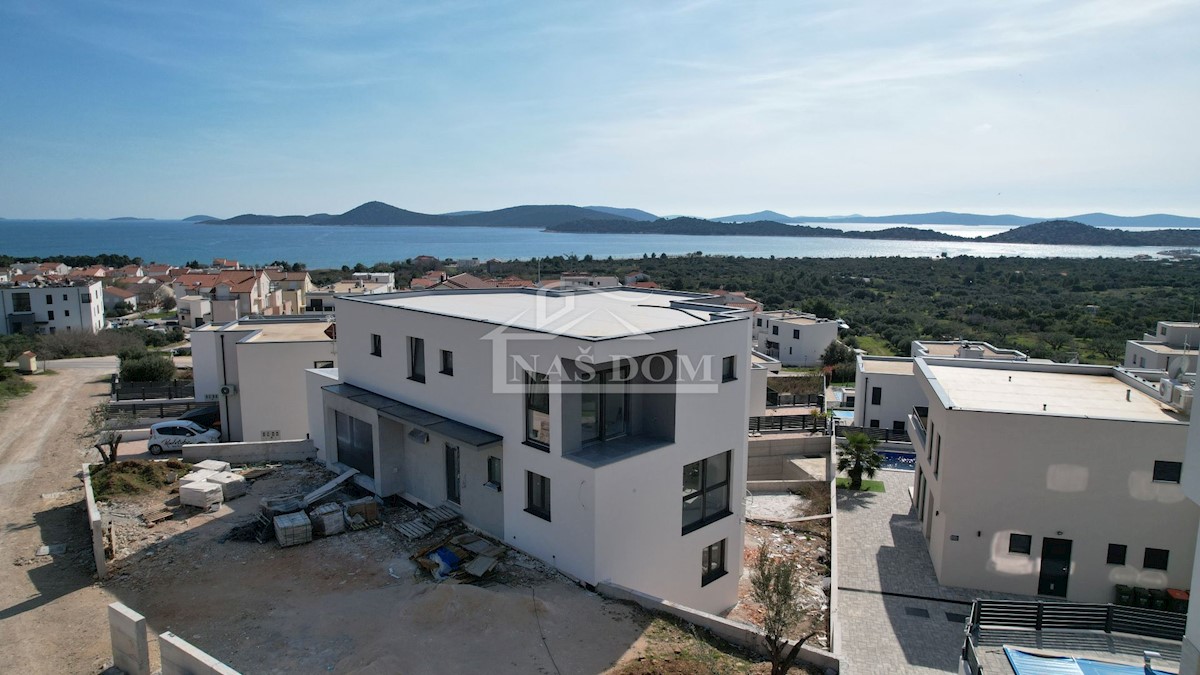 Casa In vendita - ŠIBENSKO-KNINSKA VODICE