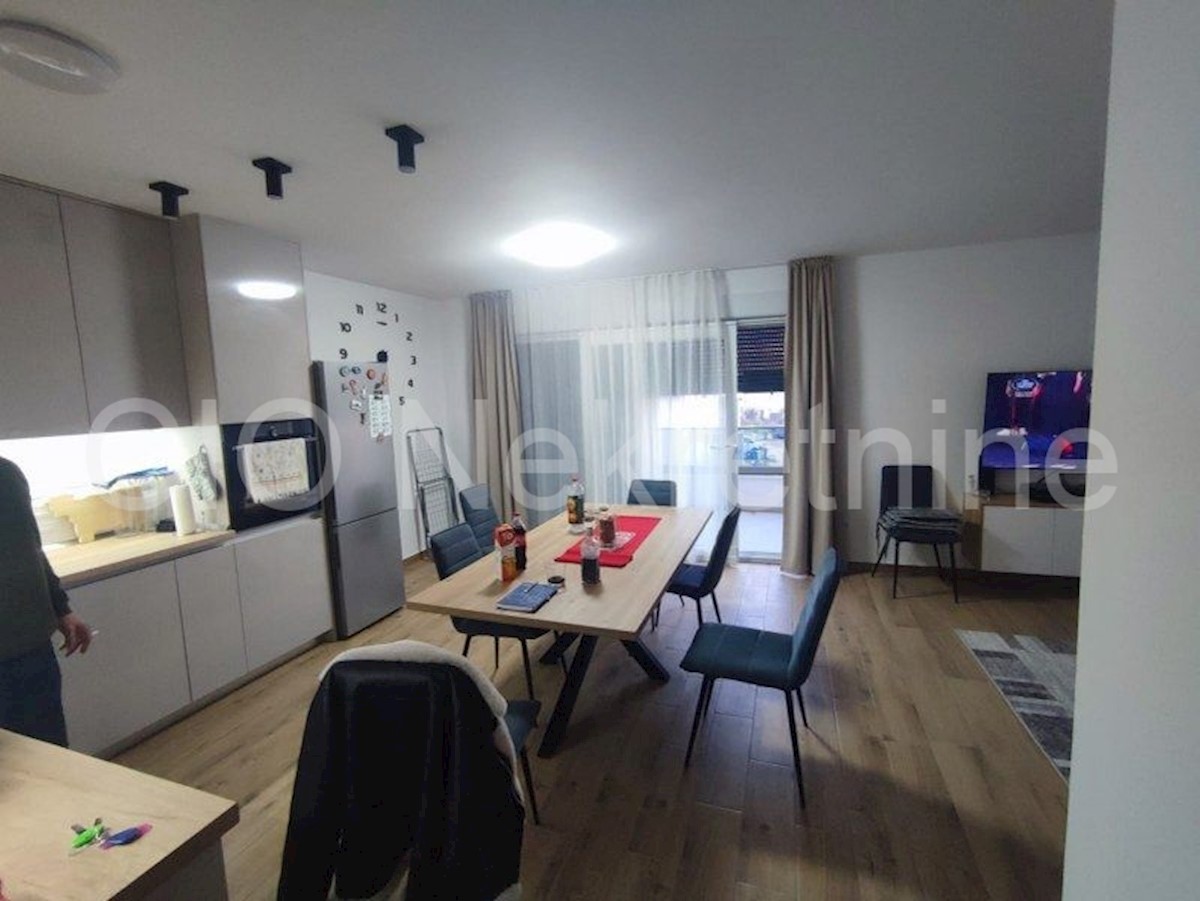 Apartmán Na prenájom - SPLITSKO-DALMATINSKA KAŠTELA