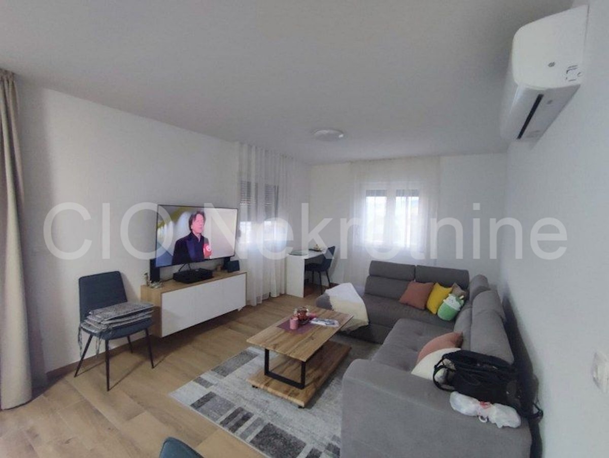 Apartmán Na prenájom - SPLITSKO-DALMATINSKA KAŠTELA