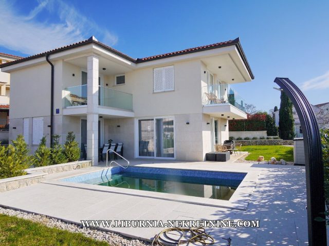 Casa in vendita 157 m² – Malinska