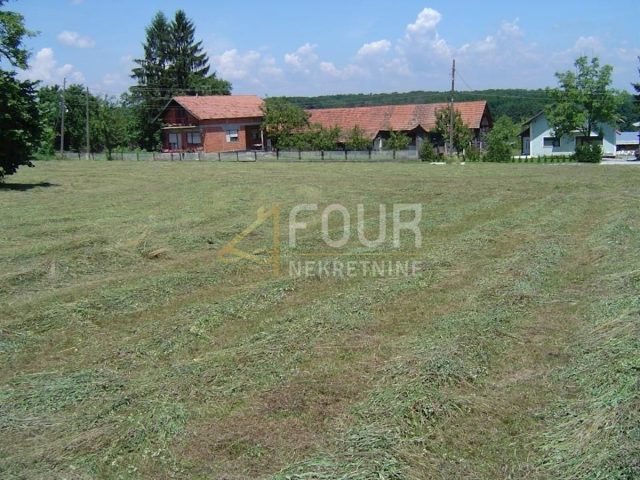 Pozemek na prodej 5215 m² – Nova Kapela