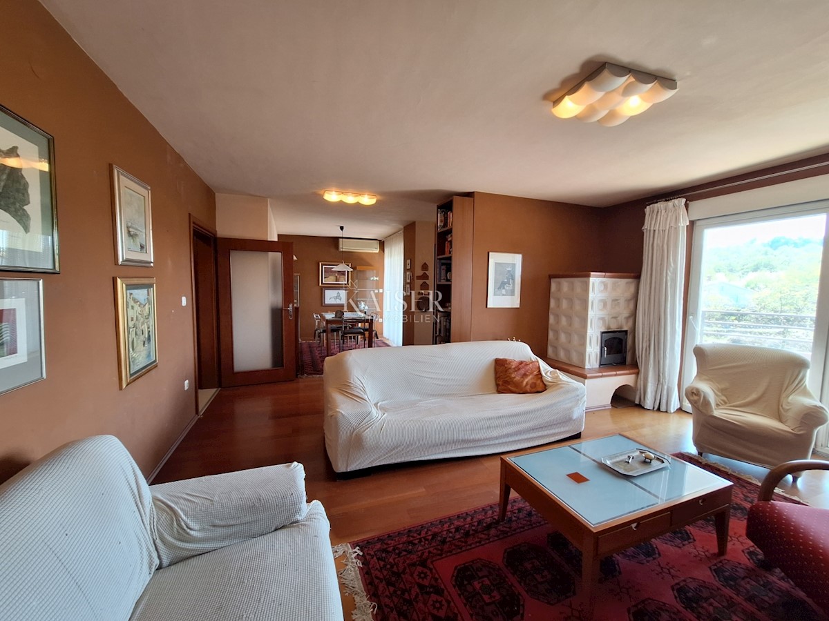 Apartment Zu verkaufen - PRIMORSKO-GORANSKA KASTAV