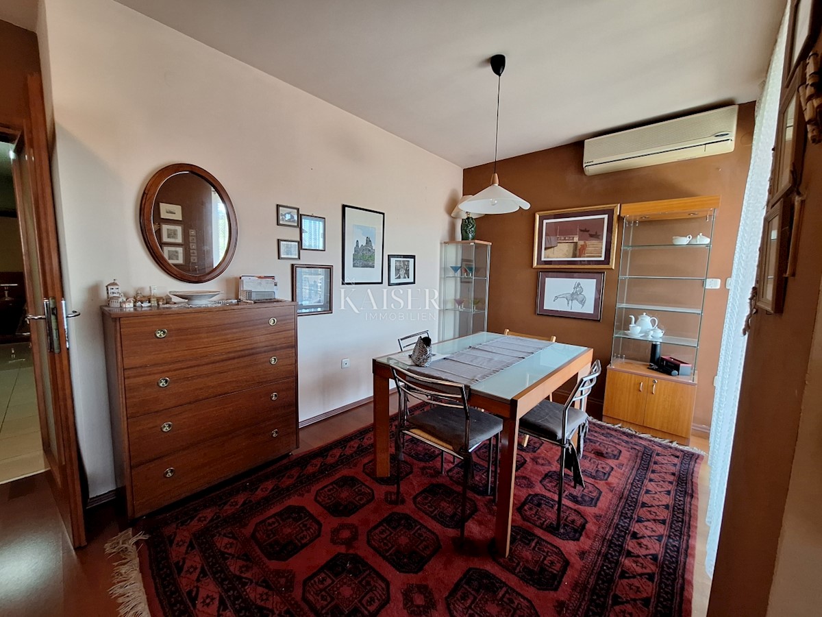 Apartment Zu verkaufen - PRIMORSKO-GORANSKA KASTAV
