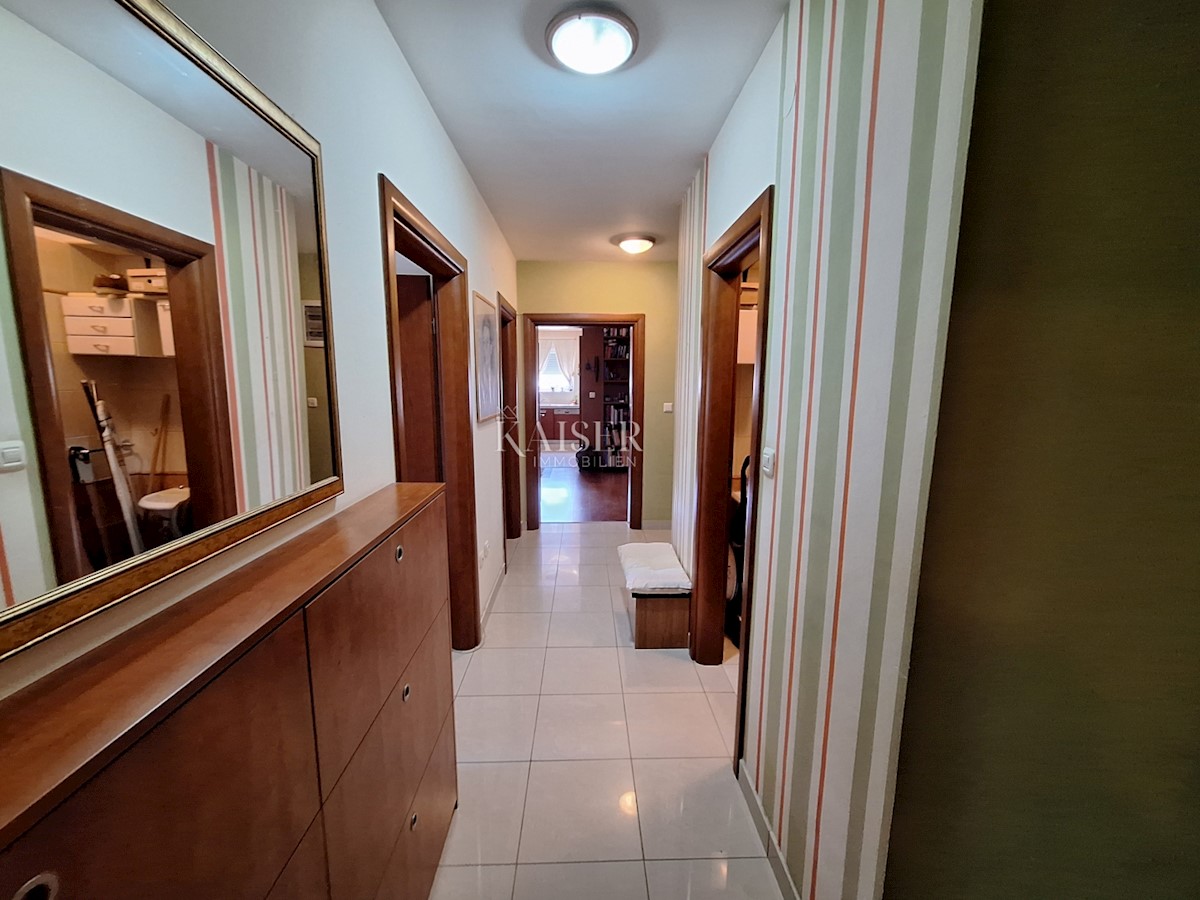 Apartment Zu verkaufen - PRIMORSKO-GORANSKA KASTAV