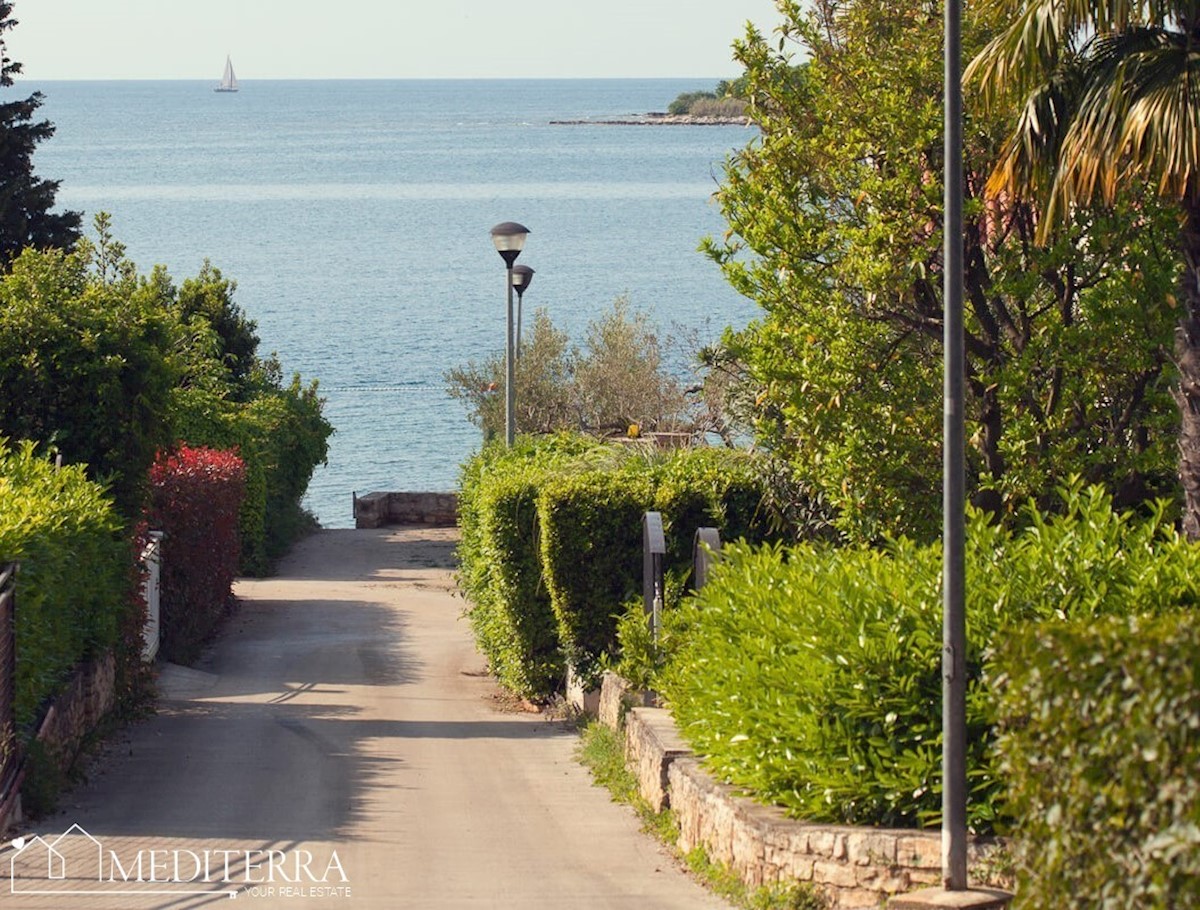 Kuća Na prodaju - ISTARSKA NOVIGRAD