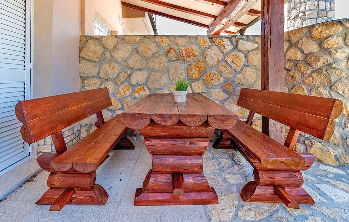 Stan Na prodaju - PRIMORSKO-GORANSKA CRIKVENICA