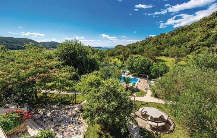 Kuća na prodaju 104 m² – Supetarska Draga