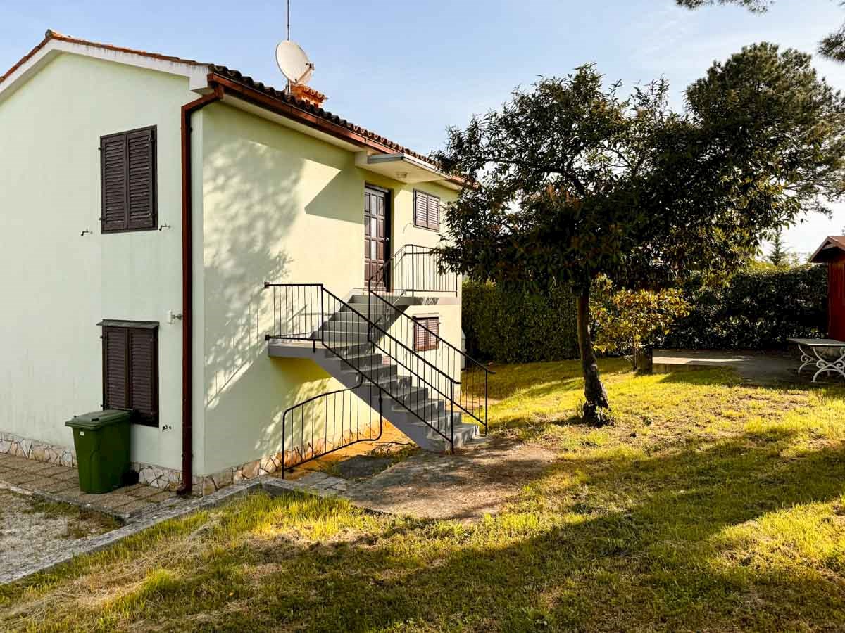 Haus Zu verkaufen - ISTARSKA NOVIGRAD