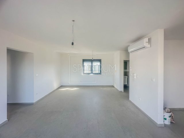 Apartmán na predaj 94 m² – Tar