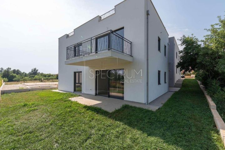 Apartmán na predaj 93 m² – Tar