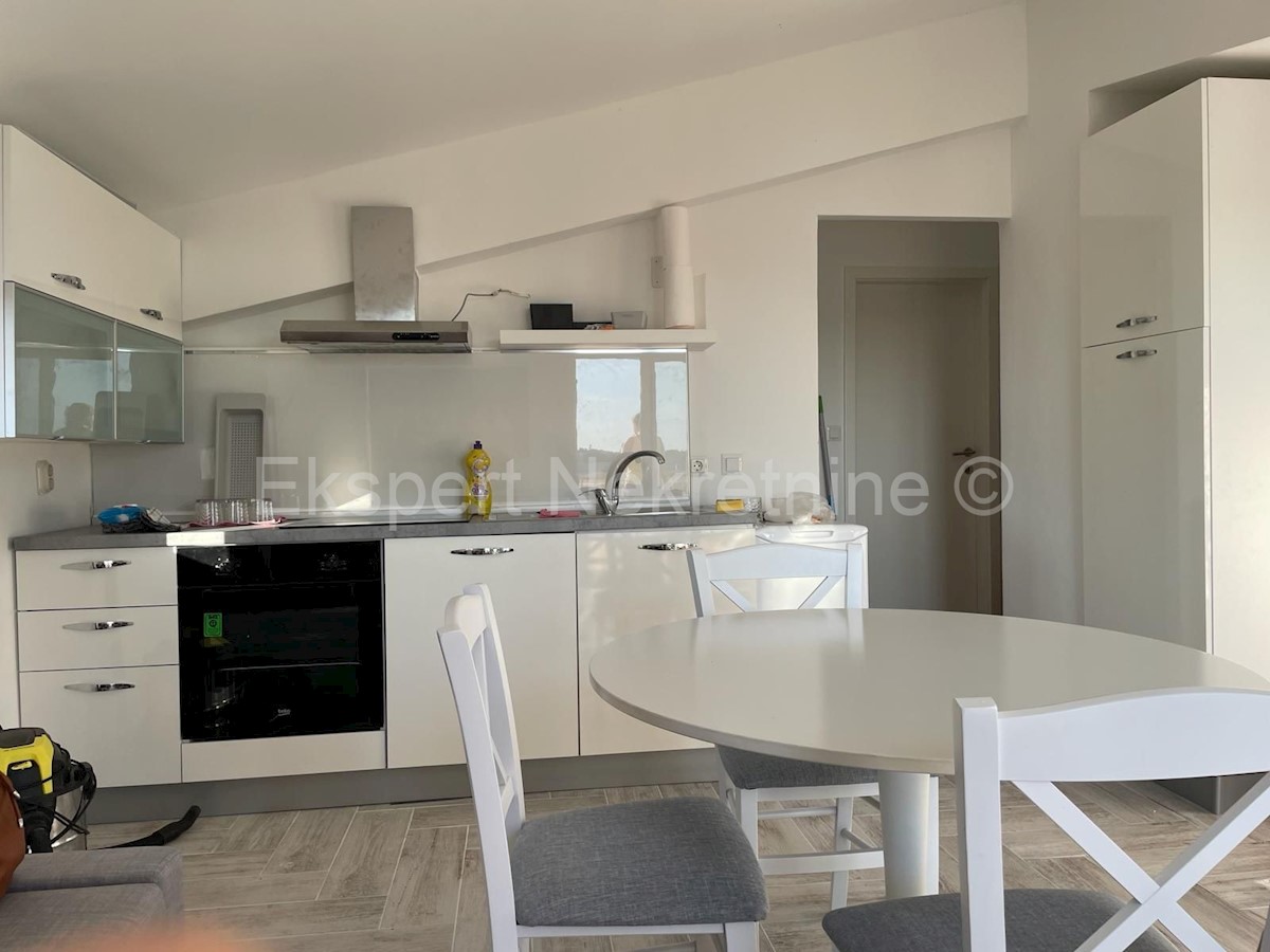 Flat For rent - SPLITSKO-DALMATINSKA PODSTRANA