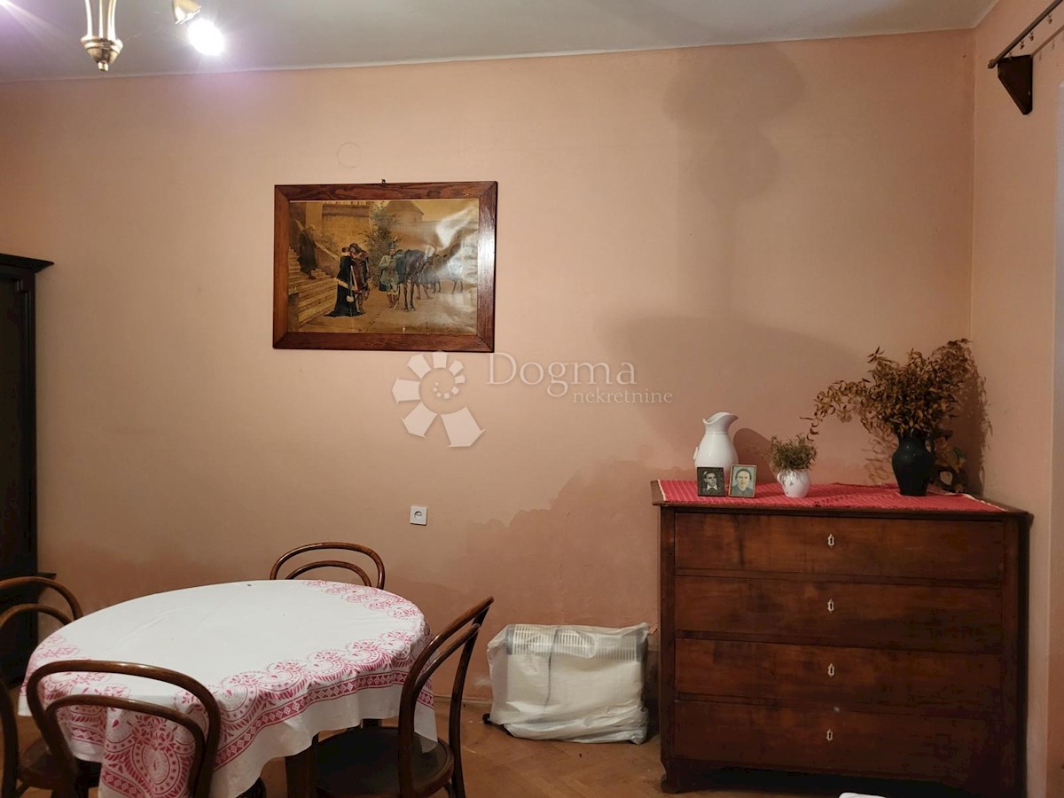 Kuća Na prodaju - PRIMORSKO-GORANSKA NOVI VINODOLSKI