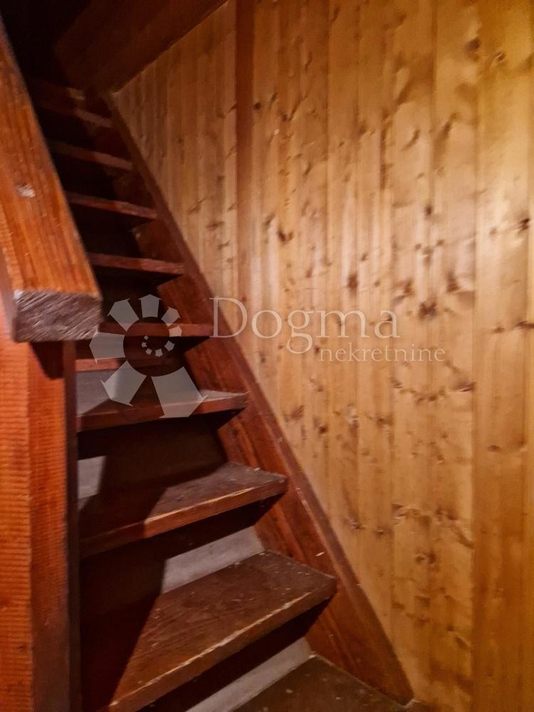 Dom Na predaj - KARLOVAČKA KARLOVAC