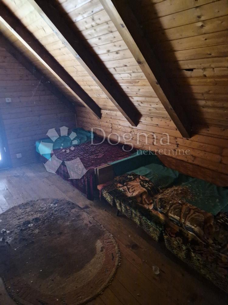 Dom Na predaj - KARLOVAČKA KARLOVAC