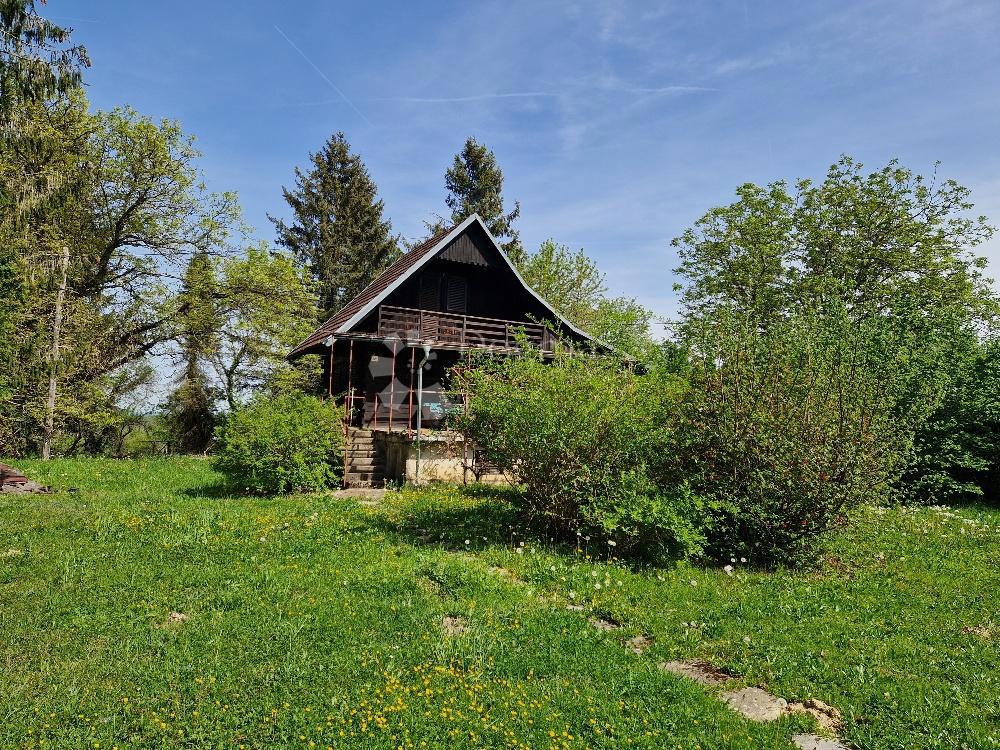 Dom Na predaj - KARLOVAČKA KARLOVAC