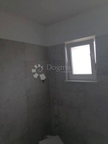 Commerciale Da affittare - Primorsko-goranska Viškovo - foto 3/5
