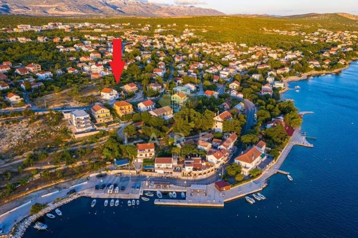 Land for sale 1074 m² – Maslenica