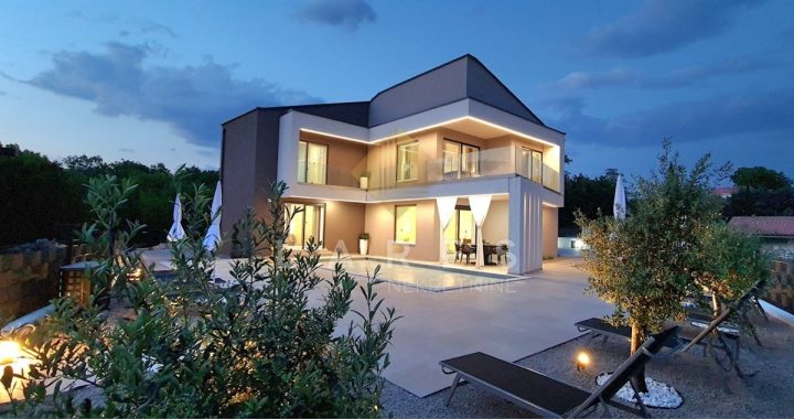 Kuća na prodaju 175 m² – Dobrinj