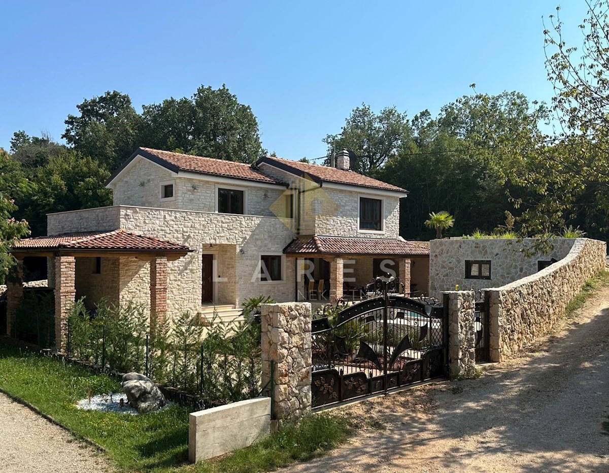 Maison À vendre DOBRINJ