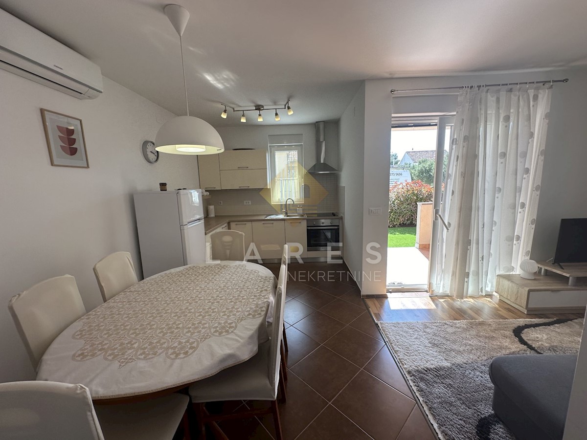 Flat For sale - ZADARSKA PAKOŠTANE