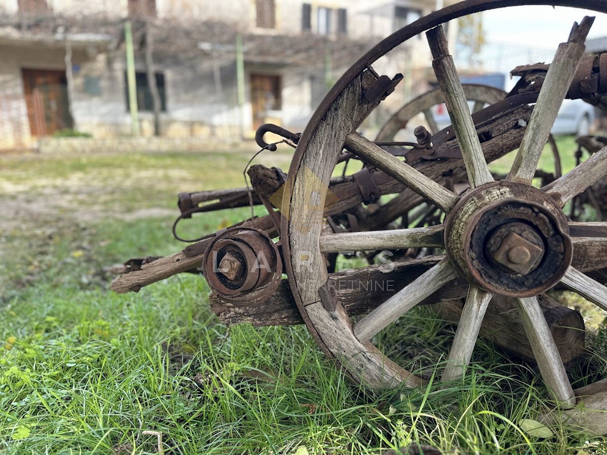 Kuća Na prodaju - ISTARSKA BUJE