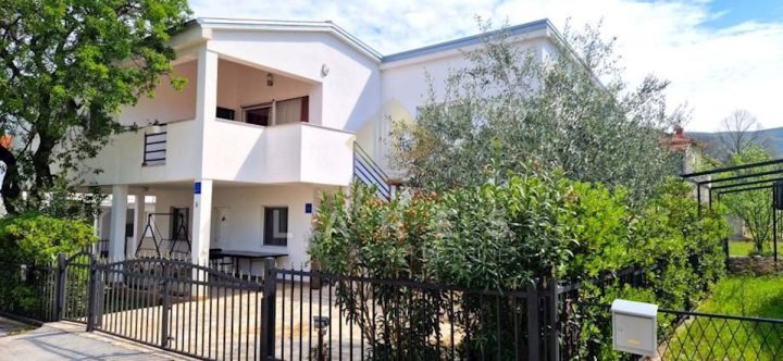 House for sale 290 m² – Donji Karin